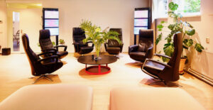 Luxe relax fauteuils voor 6 gasten.